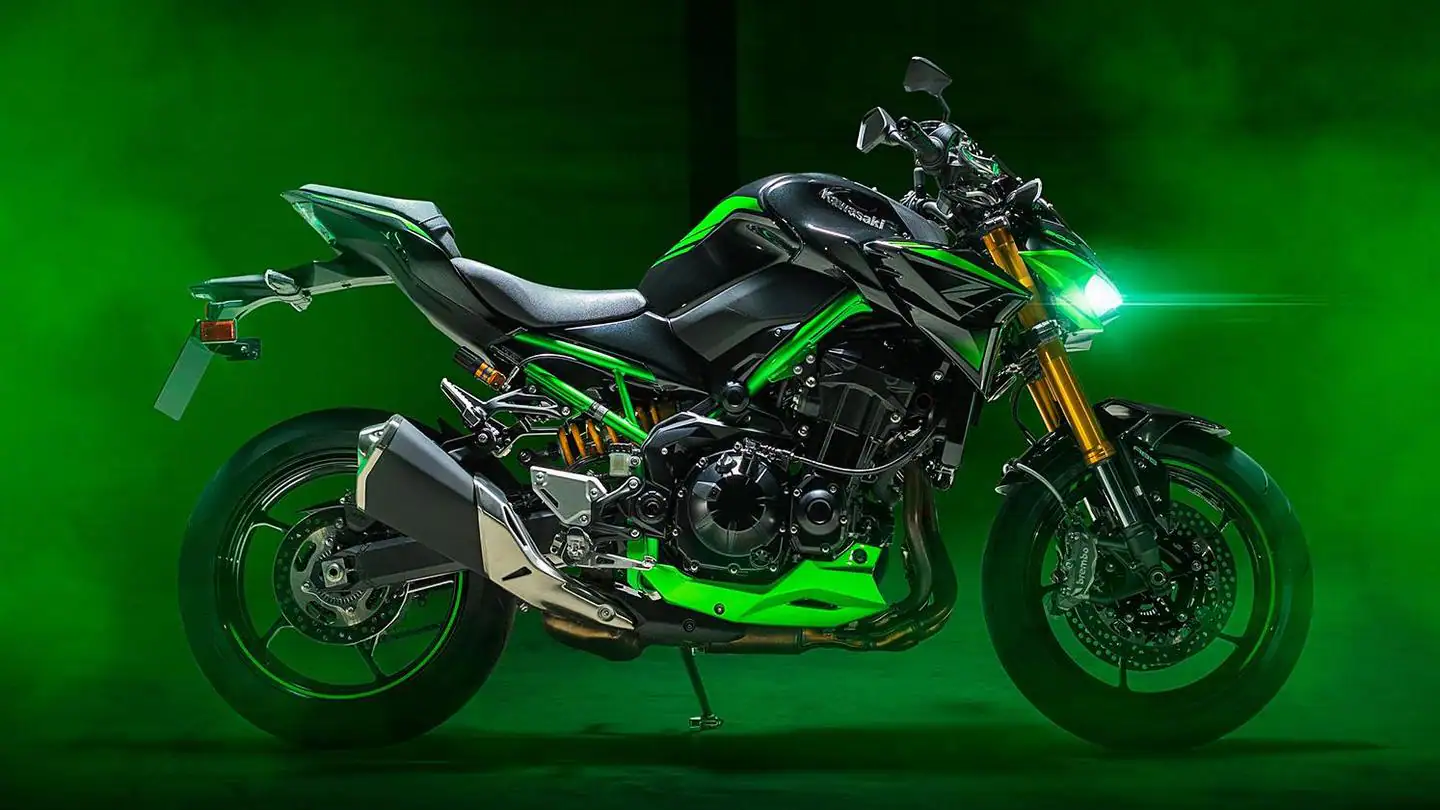 Kawasaki Z900 Review: Performance and Style Explored